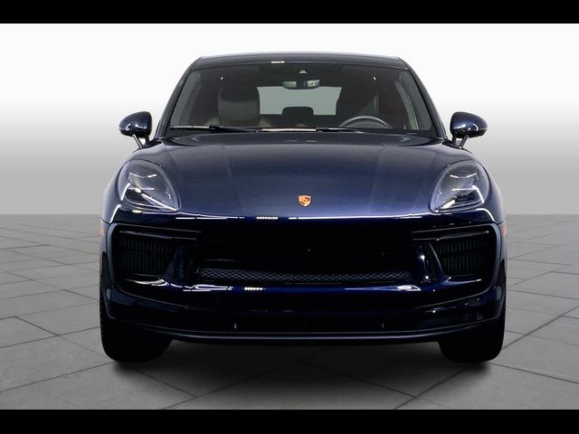 2022 Porsche Macan S