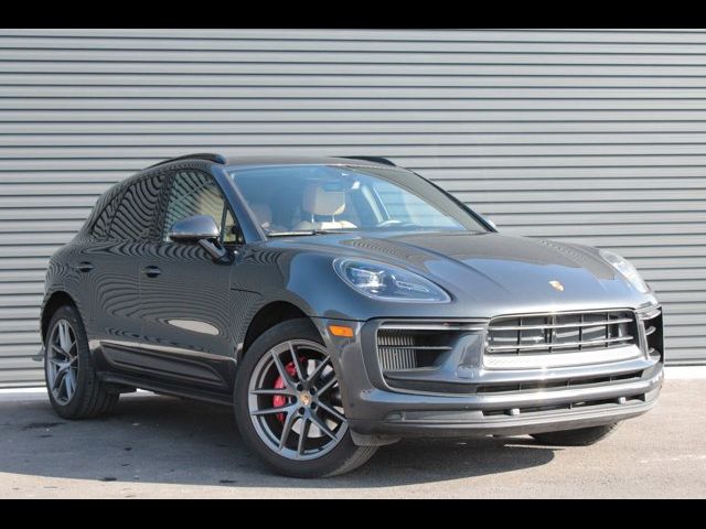 2022 Porsche Macan S