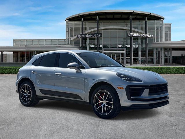 2022 Porsche Macan S