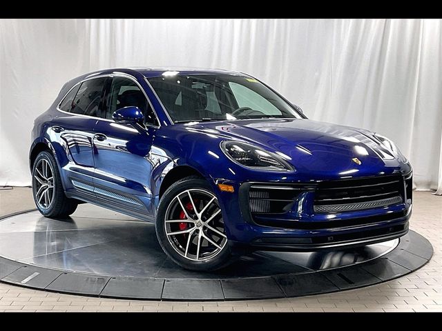 2022 Porsche Macan S