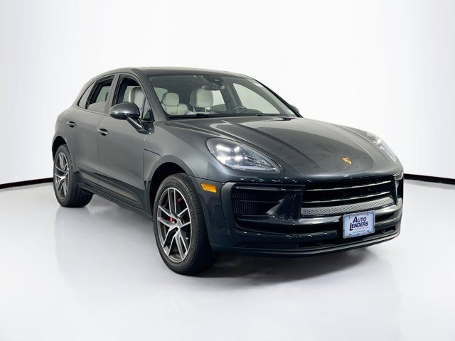 2022 Porsche Macan S