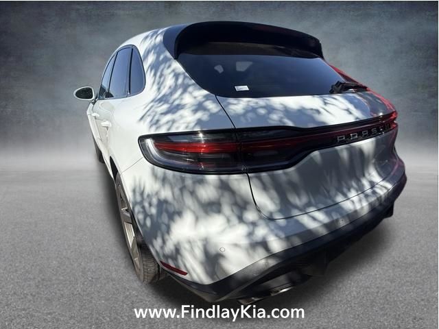 2022 Porsche Macan S