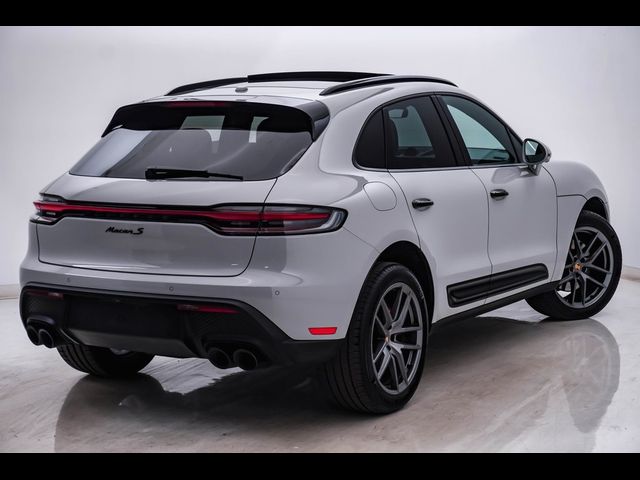 2022 Porsche Macan S