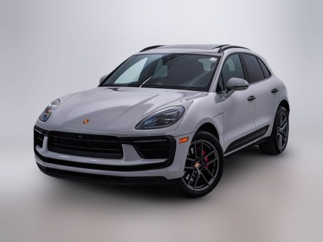 2022 Porsche Macan S