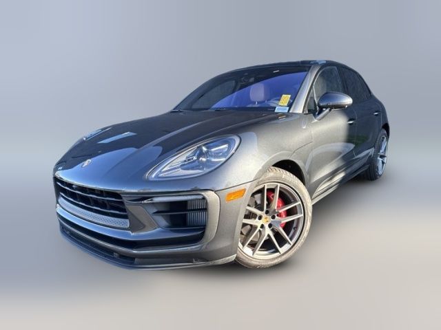 2022 Porsche Macan S