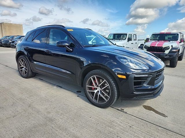 2022 Porsche Macan S