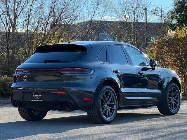 2022 Porsche Macan S