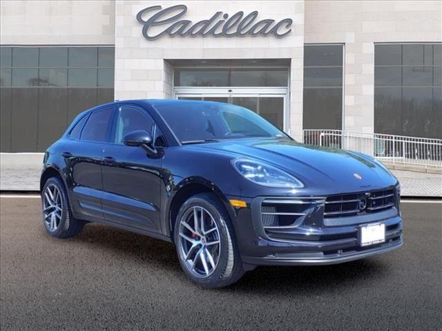 2022 Porsche Macan S