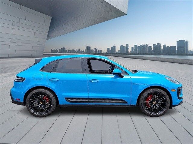 2022 Porsche Macan S