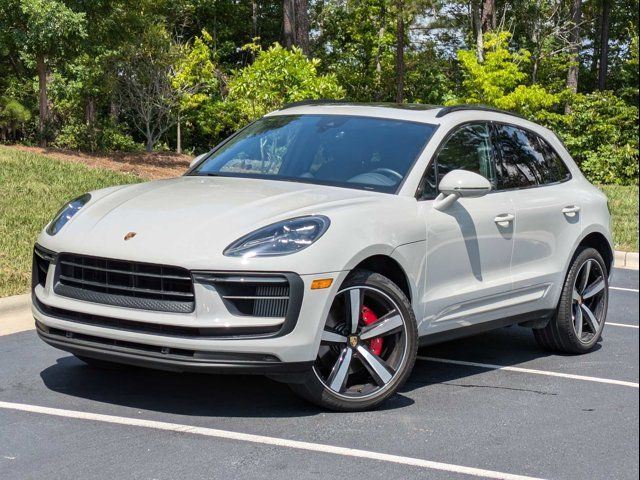 2022 Porsche Macan S