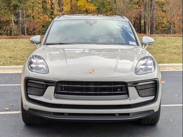 2022 Porsche Macan S