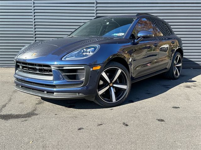 2022 Porsche Macan S