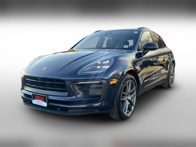 2022 Porsche Macan S