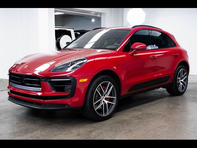 2022 Porsche Macan S