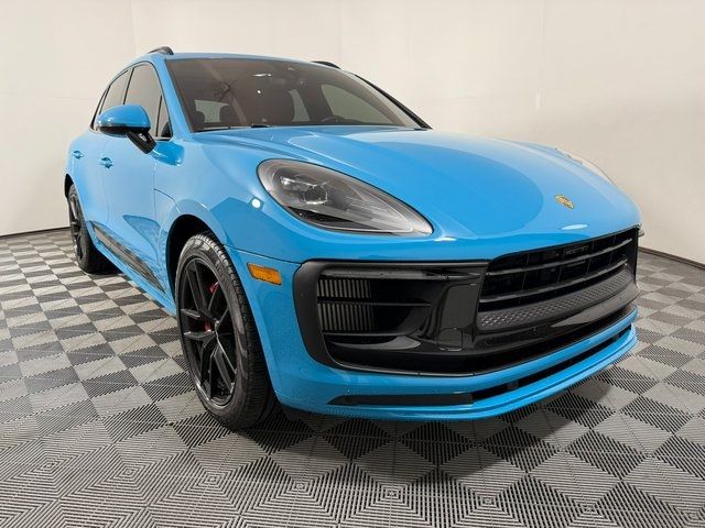 2022 Porsche Macan S