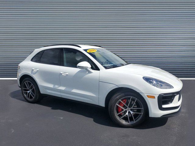 2022 Porsche Macan S