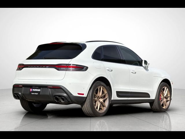 2022 Porsche Macan S