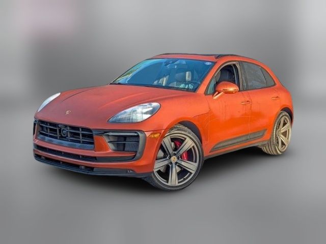 2022 Porsche Macan S