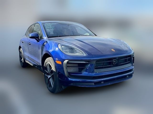 2022 Porsche Macan S