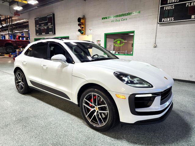 2022 Porsche Macan S