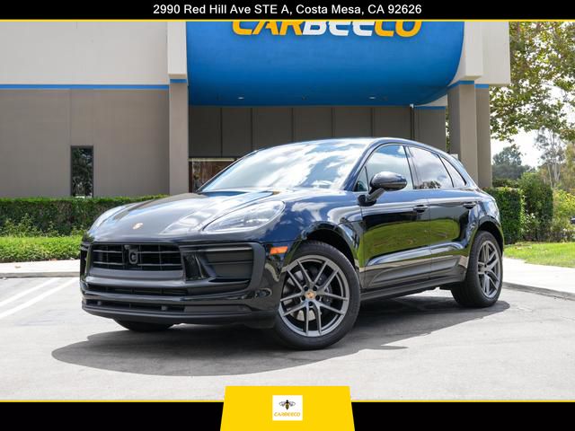 2022 Porsche Macan Base