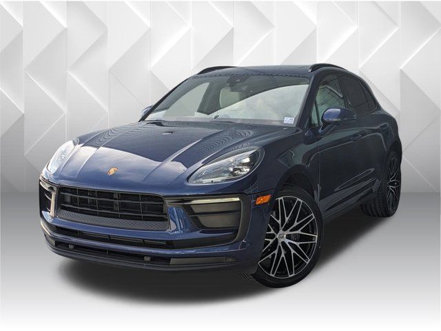 2022 Porsche Macan Base