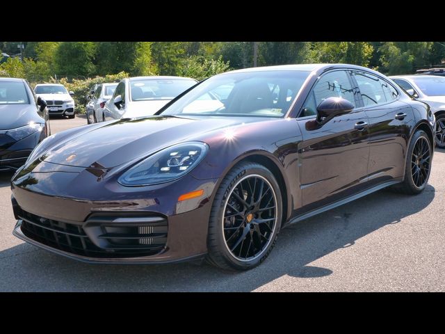 2022 Porsche Panamera 4