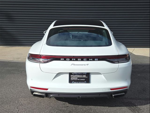 2022 Porsche Panamera 4