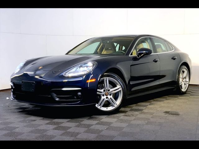 2022 Porsche Panamera 4