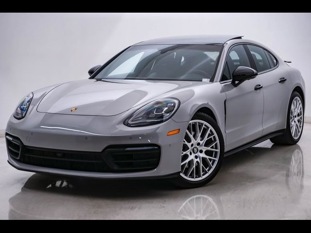 2022 Porsche Panamera 