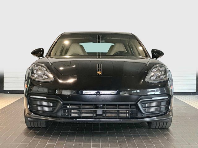 2022 Porsche Panamera 4