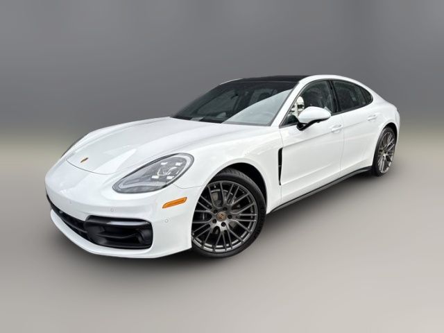 2022 Porsche Panamera 4