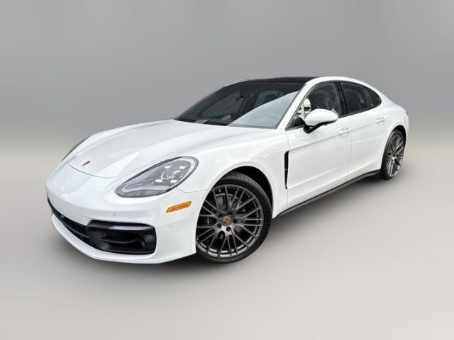 2022 Porsche Panamera 4