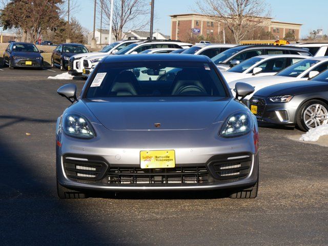 2022 Porsche Panamera 4