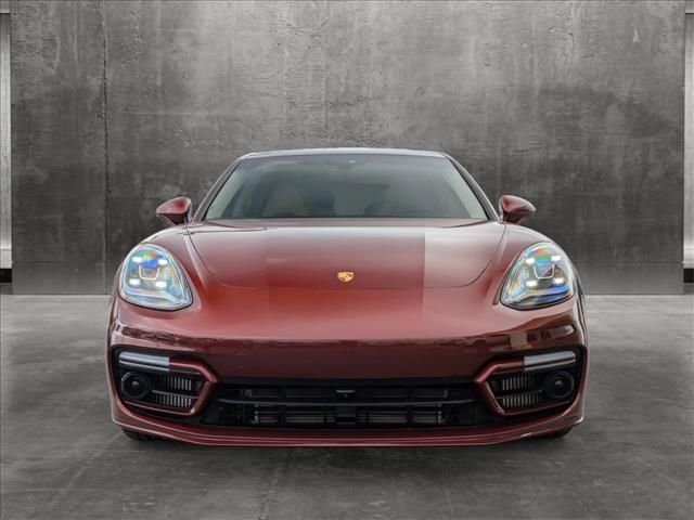 2022 Porsche Panamera 4