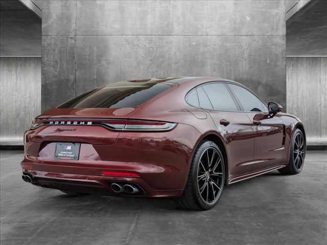 2022 Porsche Panamera 4