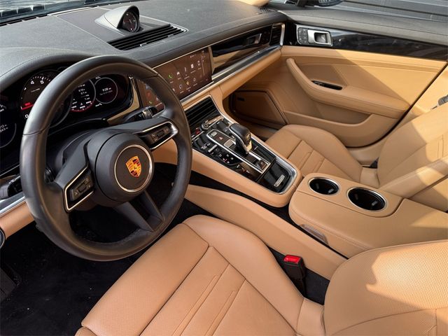 2022 Porsche Panamera 4