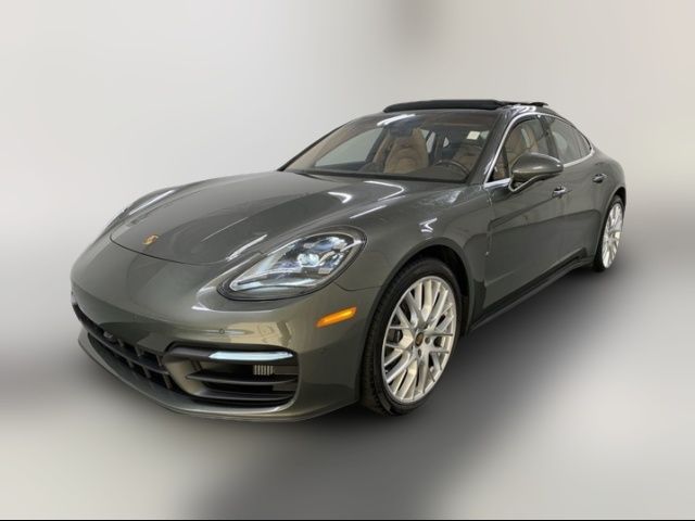 2022 Porsche Panamera 4