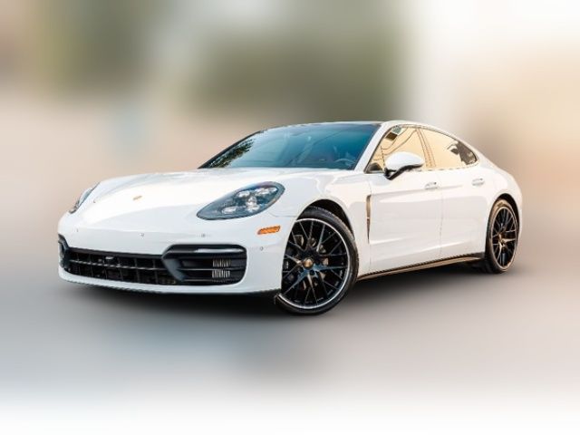 2022 Porsche Panamera 4