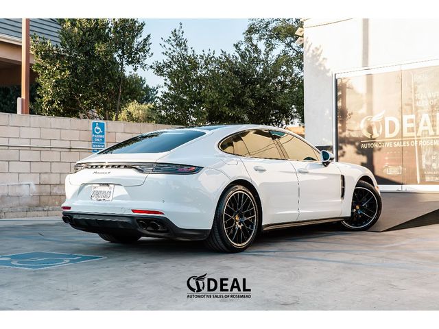 2022 Porsche Panamera 4