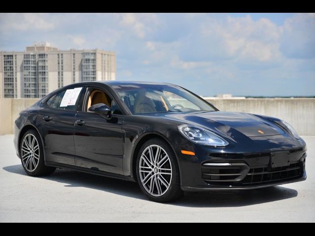 2022 Porsche Panamera 4