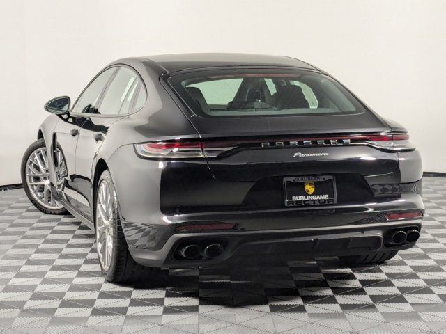 2022 Porsche Panamera 