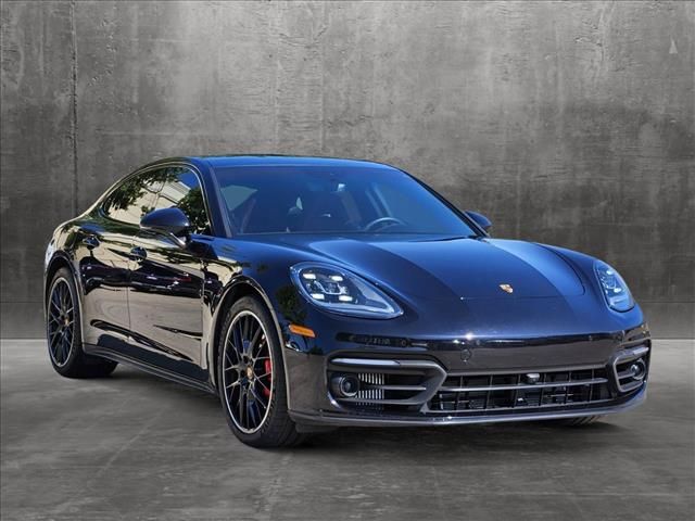 2022 Porsche Panamera 4S