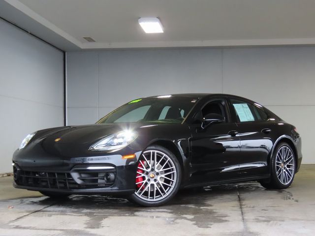 2022 Porsche Panamera 4S