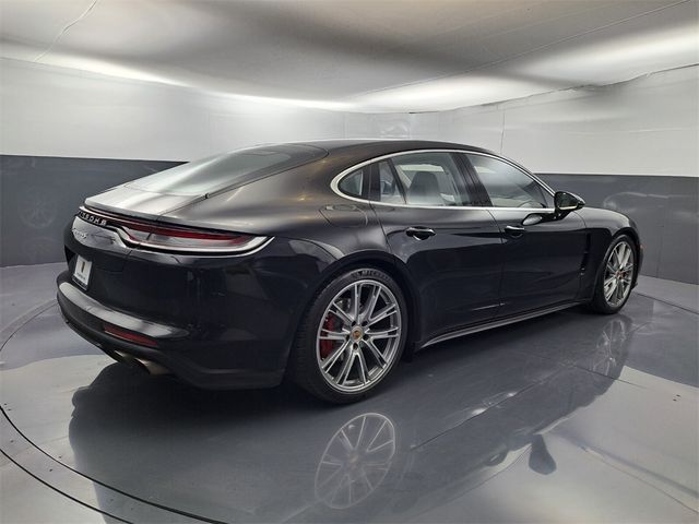 2022 Porsche Panamera 4S