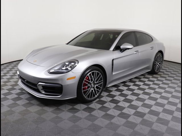 2022 Porsche Panamera 4S