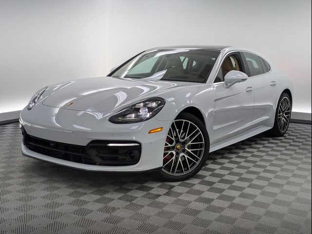 2022 Porsche Panamera 4S