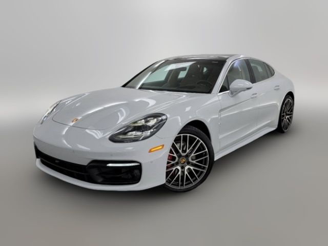 2022 Porsche Panamera 4S