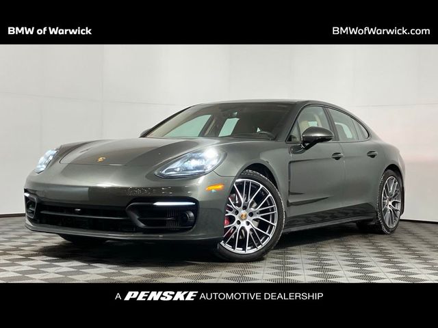 2022 Porsche Panamera 4S