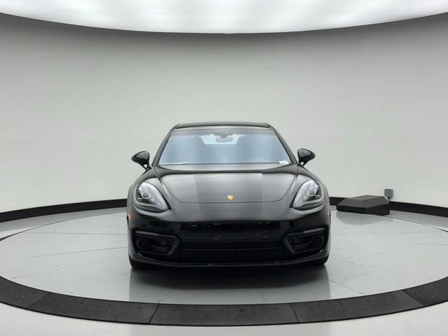 2022 Porsche Panamera 4 Executive